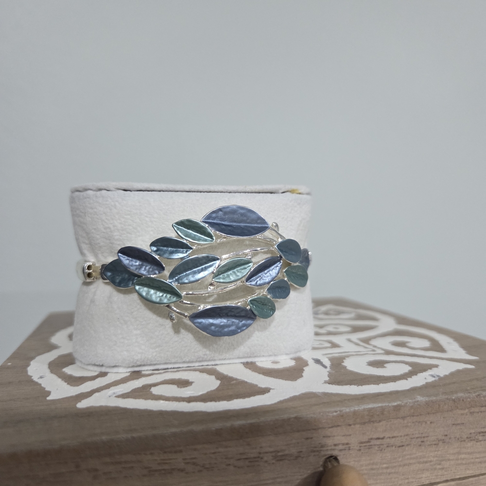 White and Blue Leaf Design Women's Cuff Bracelet